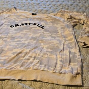 Grateful Camouflage Sweatshirt Torrid  size 3